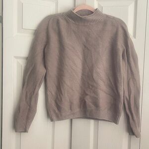 Fradi women's sweater  100% wool made in Italy / Run small.    #467